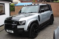 LAND ROVER DEFENDER 110