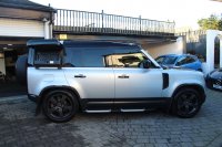 LAND ROVER DEFENDER 110